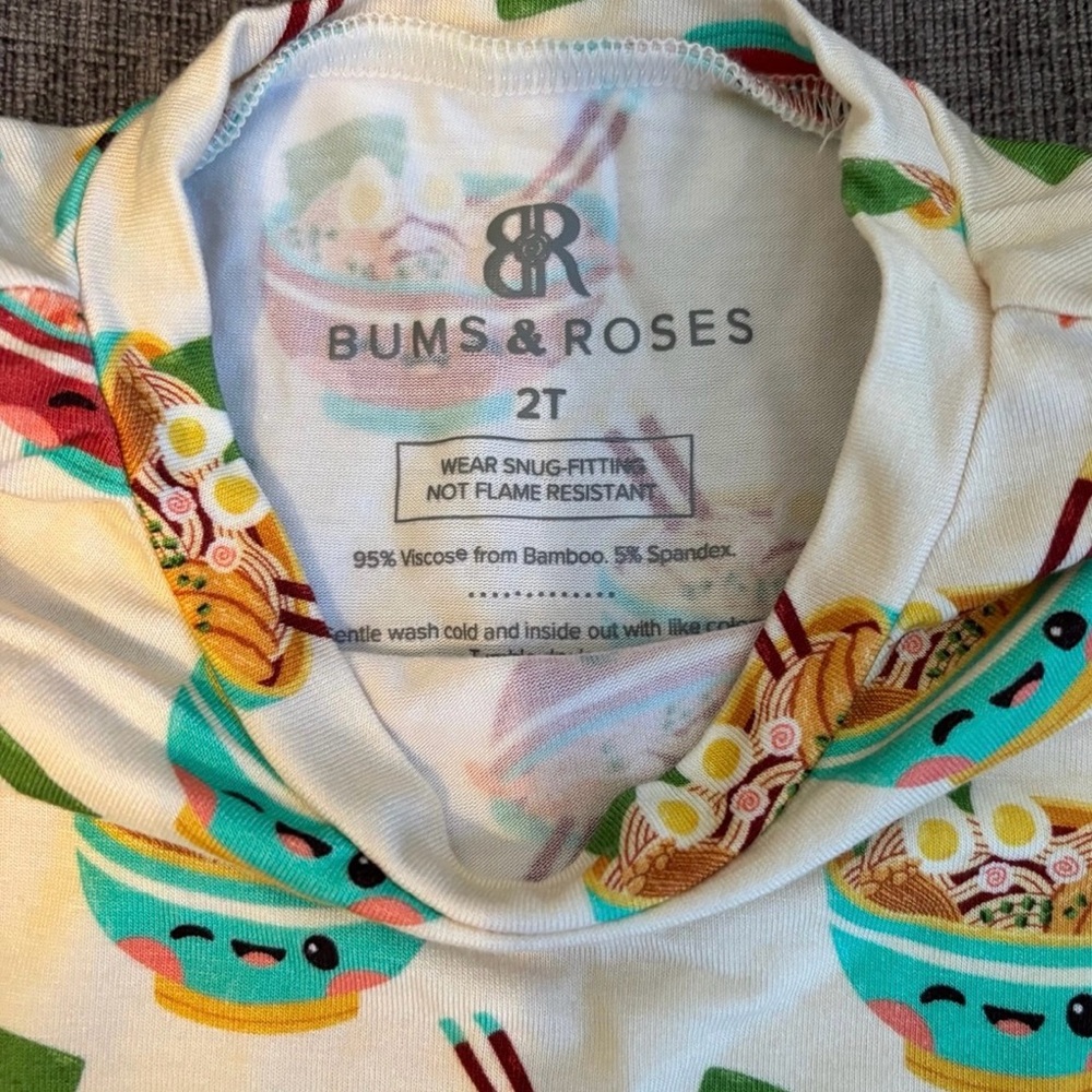 Bums & Roses Ramen Pajamas - Picture 3 of 3
